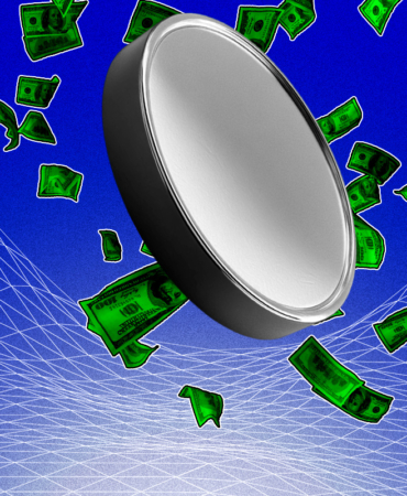 Short-Term-Bitcoin-Holders-Are-Fleeing-Whats-Behind-the-Sudden-Drop