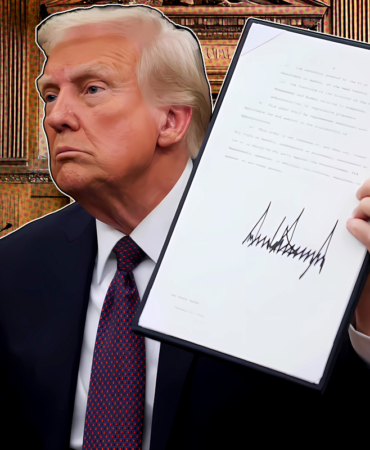 Trump Set to Sign Executive Order Allowing Crypto in 401(k) Plans