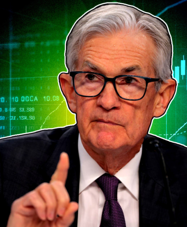 Bitcoin Price Holds, But Risk Appetite Fades: What On-Chain Data Reveals