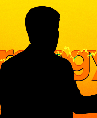 MSTR Stock Hits 4-Month Low as Bitcoin and Crypto Equities Decline