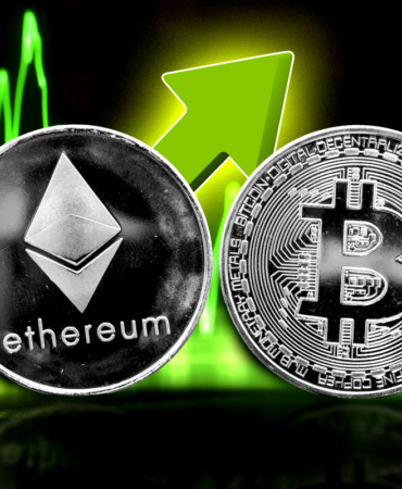 Crypto Market Crash: Bitcoin and Ethereum Plunge as $700M Gets Liquidated