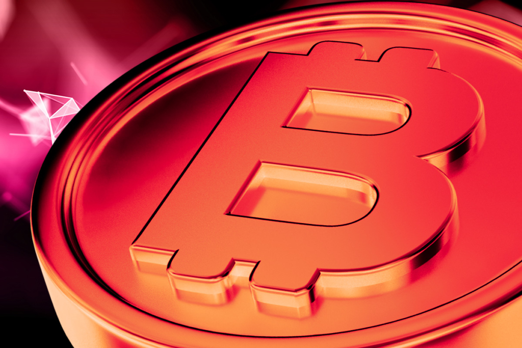 Bitcoin Slips Below $113K Amid Macro and Regulatory Pressures