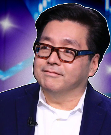 Tom Lee Predicts ETH Bottom Is the Rebound Here