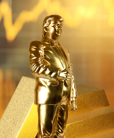 Golden Trump Statue Holding Bitcoin Unveiled Outside U.S. Capitol in Crypto Stunt