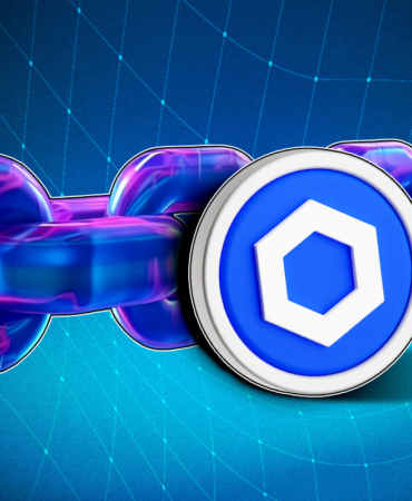 Chainlink (LINK) Eyes $30.86 as Bullish Pattern Forms Amid Whale Exit