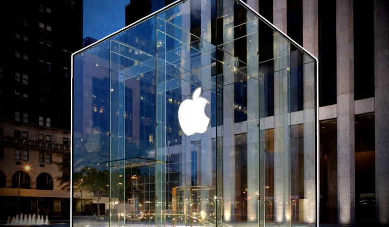 Apple Stock Dips After iPhone 17 Reveal – Here’s Why