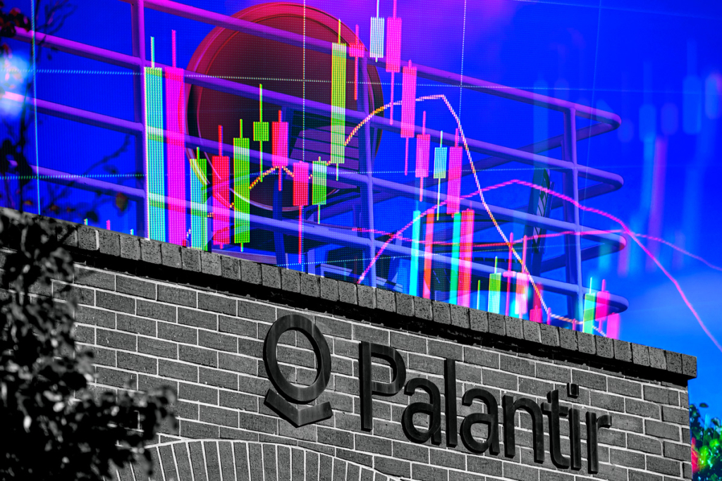 Palantir’s AI Momentum Grows, But Analysts Urge Caution