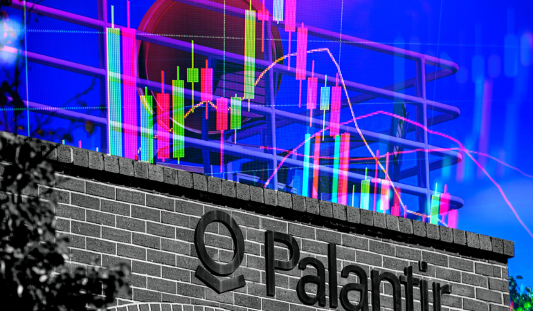 Palantir’s AI Momentum Grows, But Analysts Urge Caution