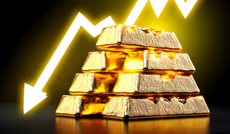 Gold Falls, Bitcoin Stays Resilient: Experts Predict Diverging Momentum Ahead