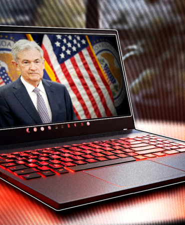 Bitcoin Outperforms S&P 500 as Market Sentiment Improves