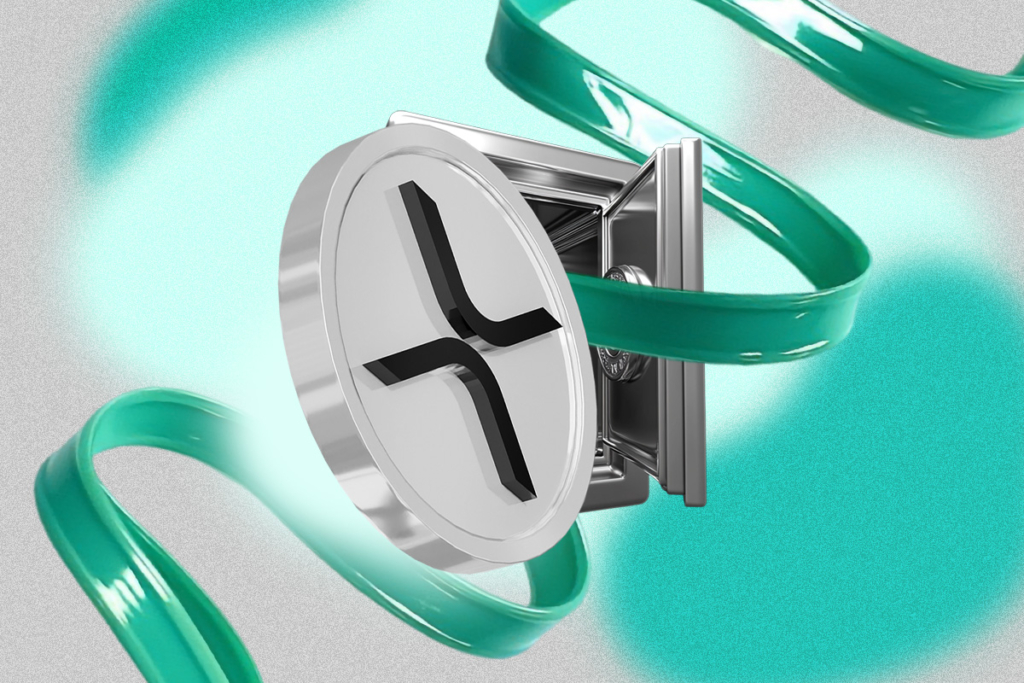 XRP Price Struggles as Long-Term Holders Drive Bearish Pressure