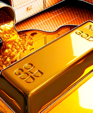 Bitcoin Gains Attention as Gold Rally Falters