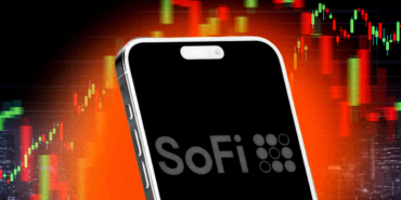 SoFi Stock Dips After Rally – Is the Momentum Lost?