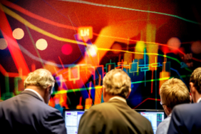 October 2025: SEC Faces Key Deadlines for Altcoin ETFs