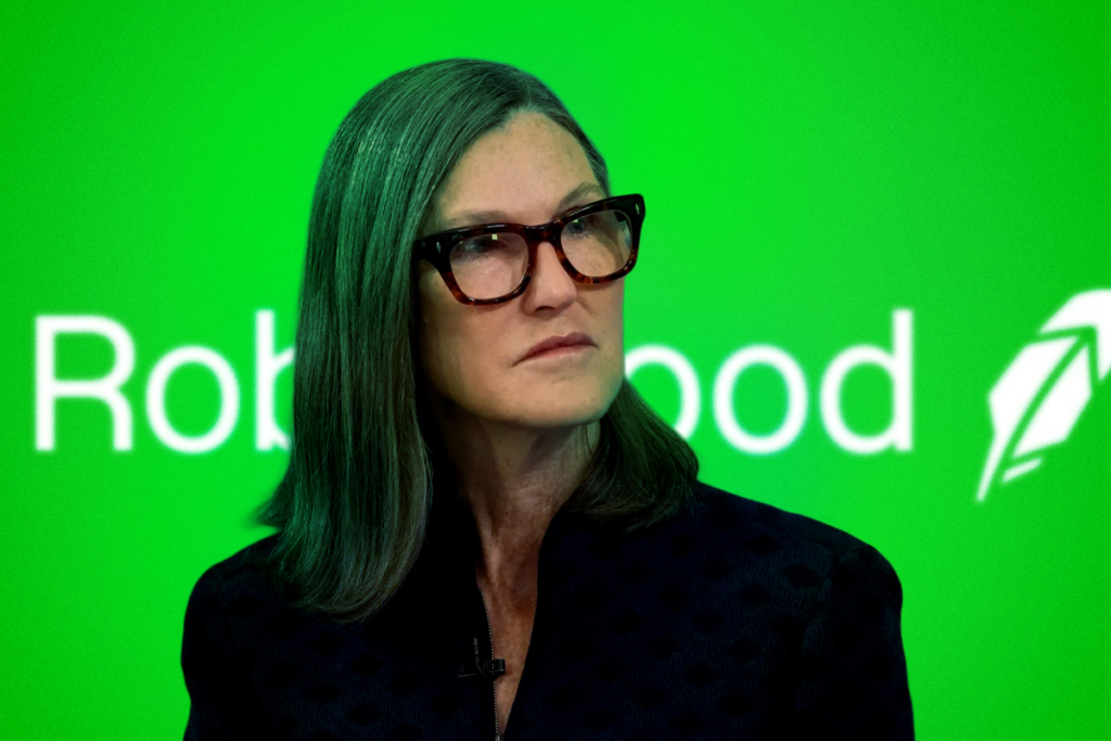 Cathie Wood’s Ark Invest Increases Stake in Robinhood as Crypto Trading Grows