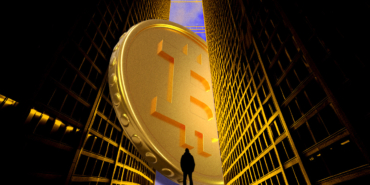 Bitcoin at $100K: Bloomberg Analyst Warns of “Do or Die” Moment Ahead