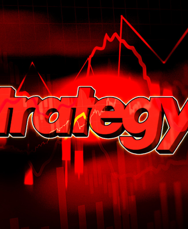 MSTR Stock Plunges as Bitcoin Hits Lowest Levels Since May 2025