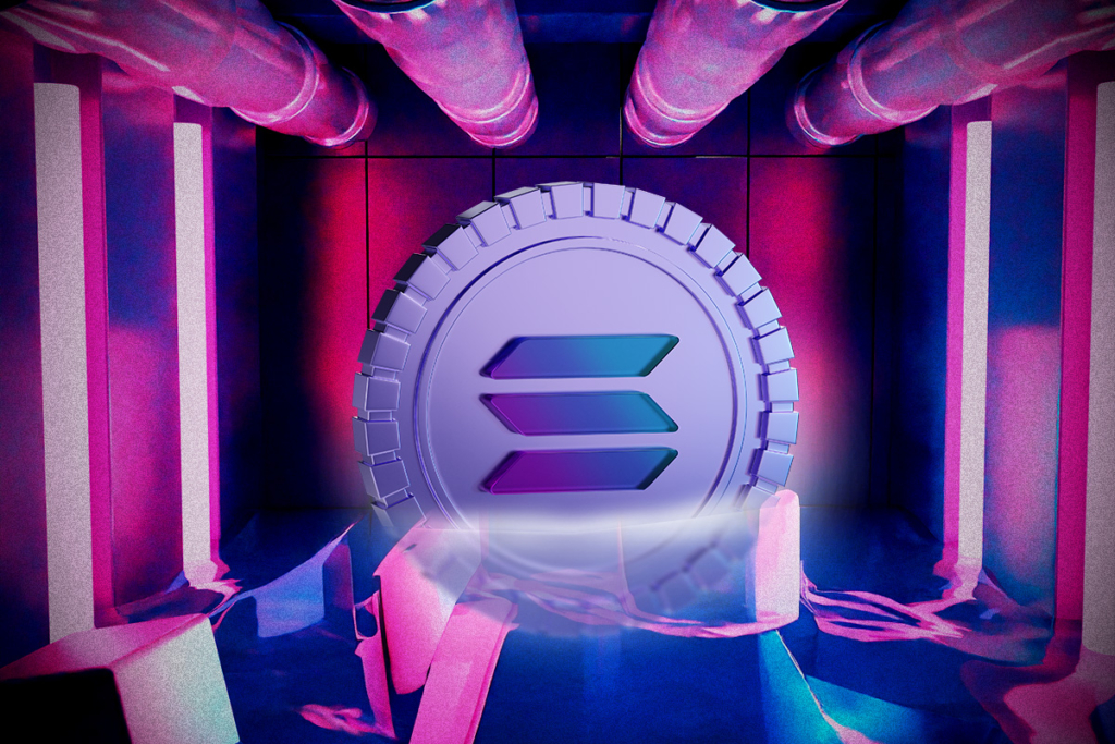 Bitcoin and Ether ETFs See $800 Million in Outflows as Solana Funds Surge