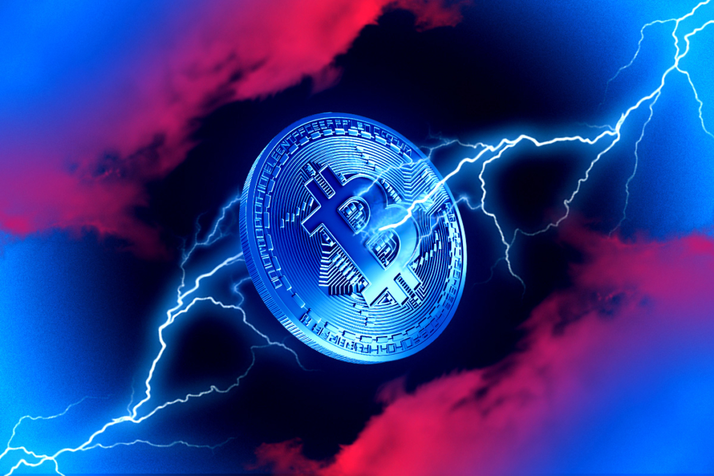 Bitcoin Slides 22% from Peak: Fear Index Shows Signs of Relief