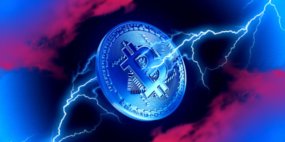 Bitcoin Slides 22% from Peak: Fear Index Shows Signs of Relief