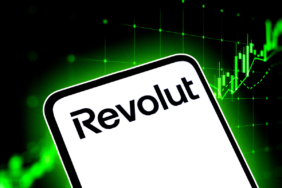 Is Revolut Preparing for a Dual Listing in London and New York?
