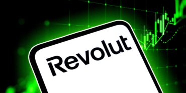 Is Revolut Preparing for a Dual Listing in London and New York?
