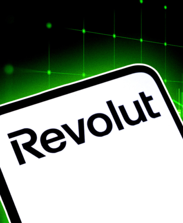 Is Revolut Preparing for a Dual Listing in London and New York?
