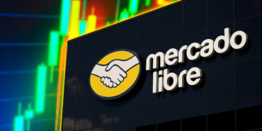 MercadoLibre Faces Target Price Adjustment as Analysts Maintain Positive Outlook