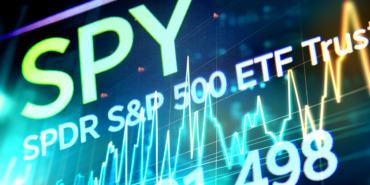 SPY ETF Trends and Forecasts: Will Record Highs Hold in 2026?