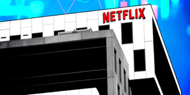 Netflix Stock Update: Trading Patterns and Valuation Insights