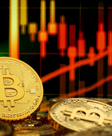 Crypto Market Recovery? Bitcoin Gains Momentum, Analysts Remain Cautious