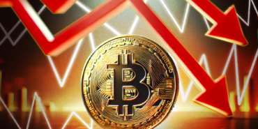 Bitcoin Falls Below $90K as Crypto Markets React to AI and Tech Concerns