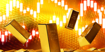 Gold Inches Higher While Silver Retreats on MCX After Record Highs