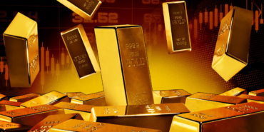 Gold Surges to Record as Geopolitical Tensions and Fed Cuts Boost Prices