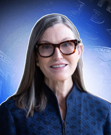 Bitcoin Cycle Disrupted: Cathie Wood Signals Institutional Adoption is Changing BTC