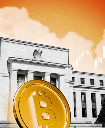 Bitcoin Dips Below $90K as Fed Liquidity Boost Fails to Lift Market Sentiment