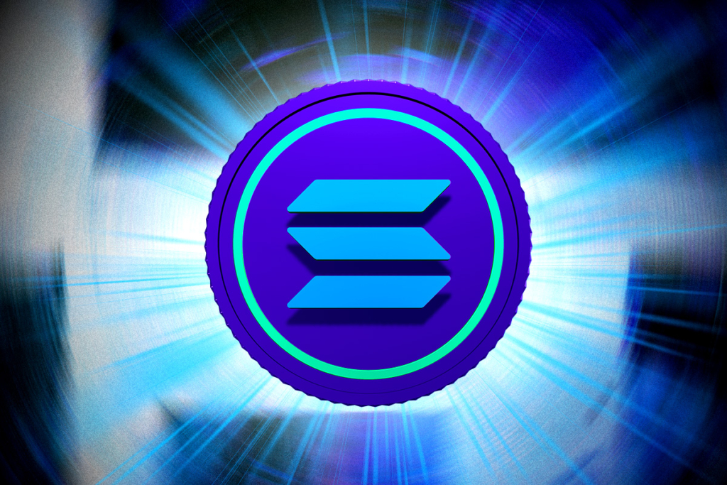 Solana (SOL) Holds 18-Month Support as Traders Bet on Fed Rate Cuts