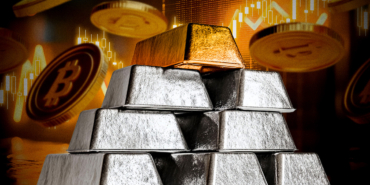 Gold and Silver Hit Record Highs as Bitcoin Lags Behind Safe-Haven Rally