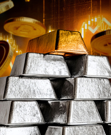 Gold and Silver Hit Record Highs as Bitcoin Lags Behind Safe-Haven Rally
